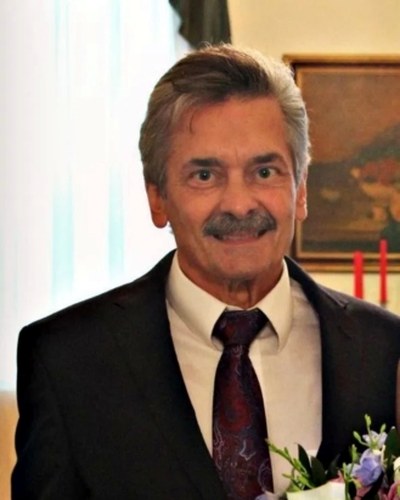 Dr. Julius Necciai